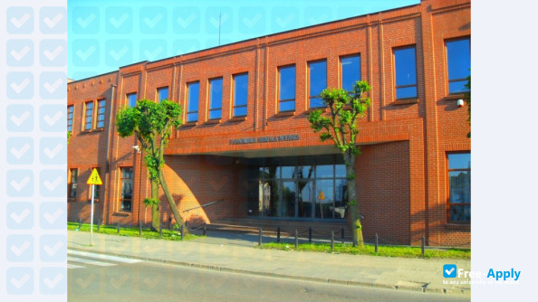 Pomeranian School of Higher Education in Gdynia photo #3