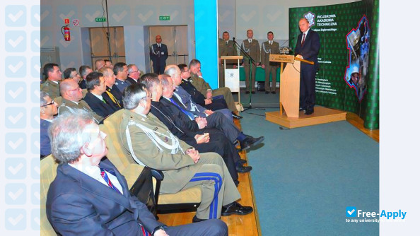 Foto de la Military Academy of Technology in Warsaw #10