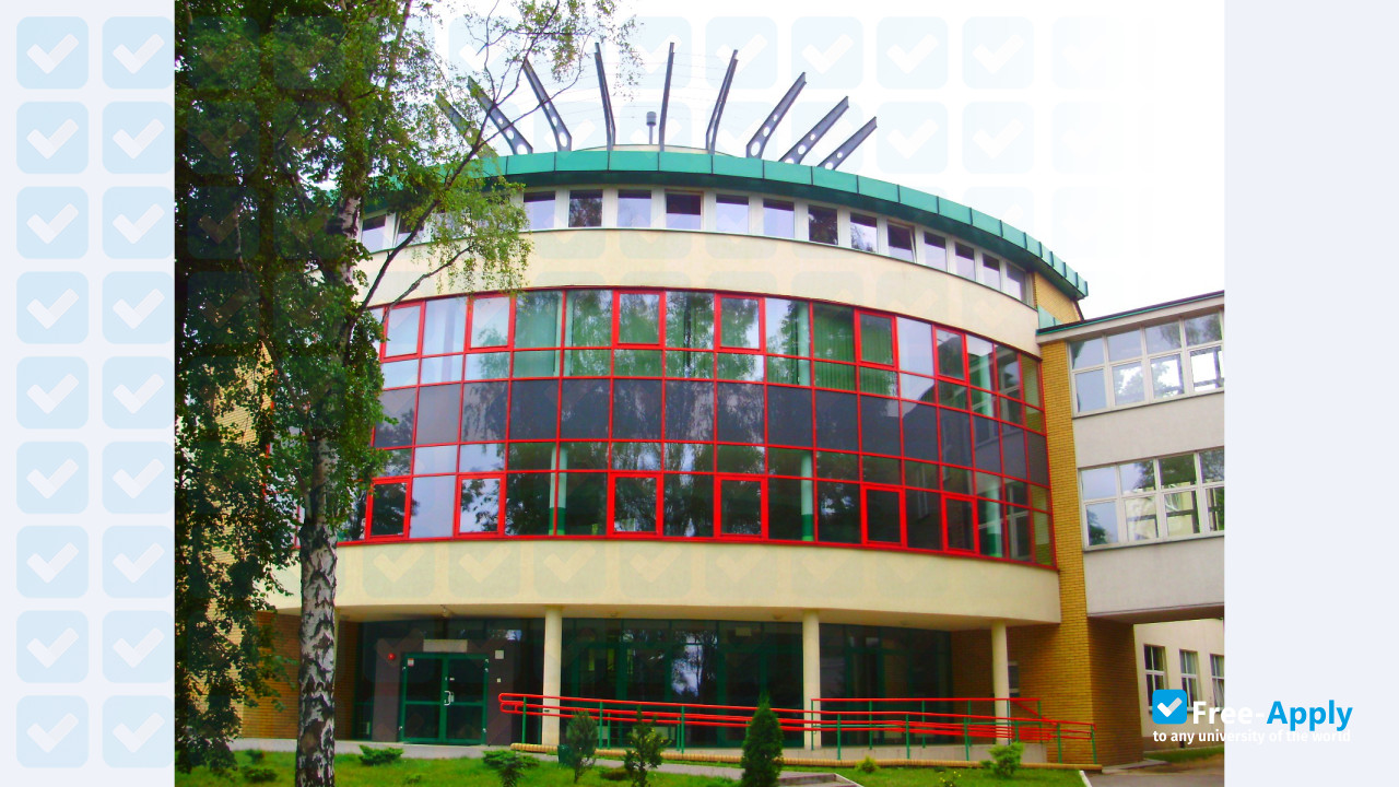 Foto de la Nadzuzanska Higher School in Siemiatycze #7