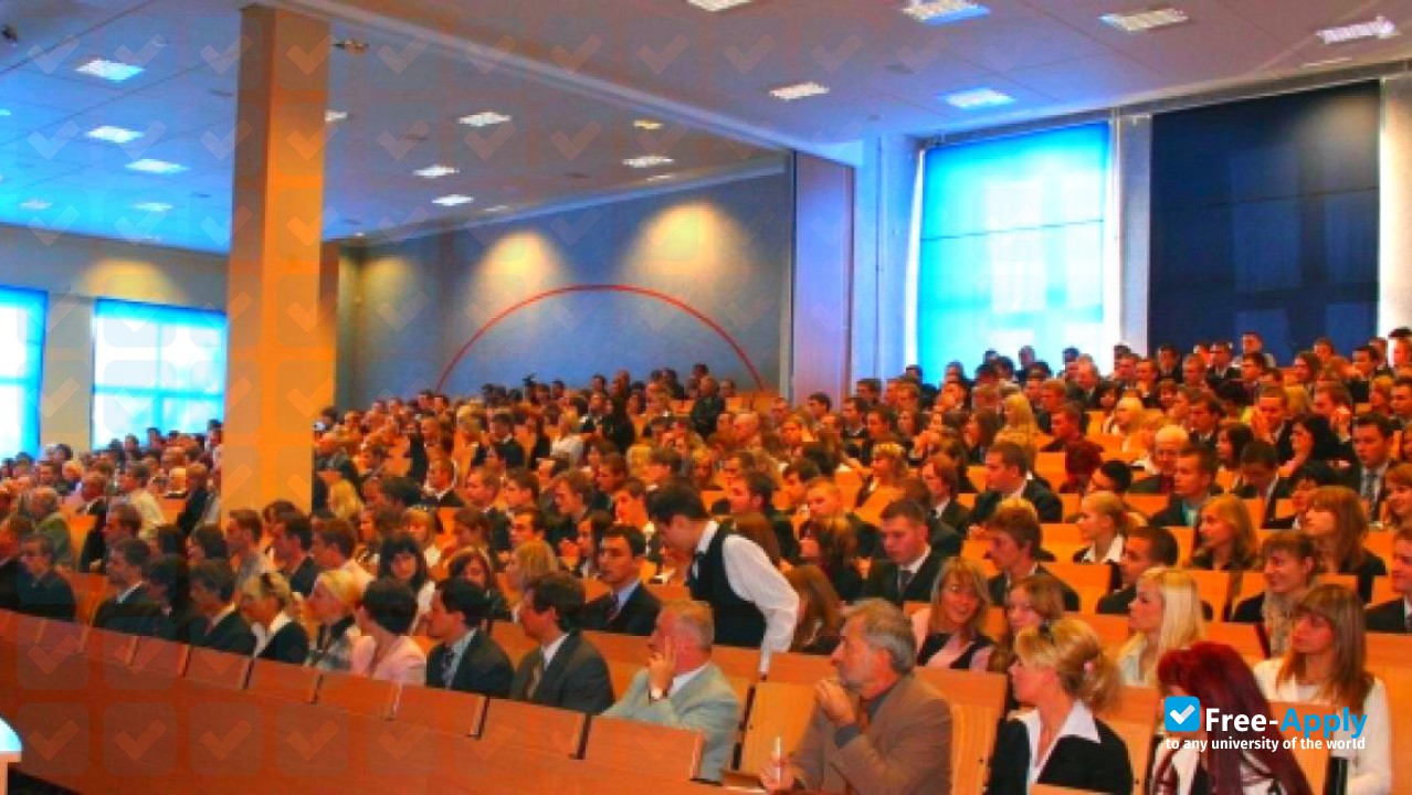Foto de la Nadzuzanska Higher School in Siemiatycze #4