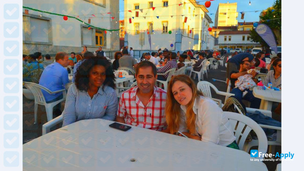 Foto de la Higher Institute of Education and Science (Lisbon) #3