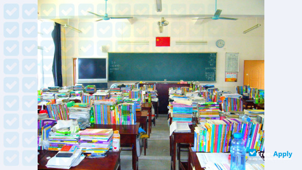 Foto de la School of Education Almeida Garrett #4