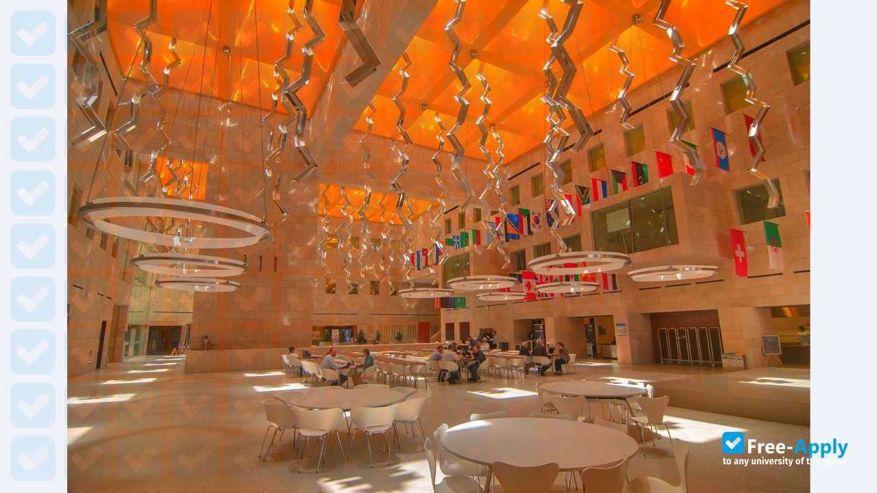 Foto de la Georgetown University in Qatar #2