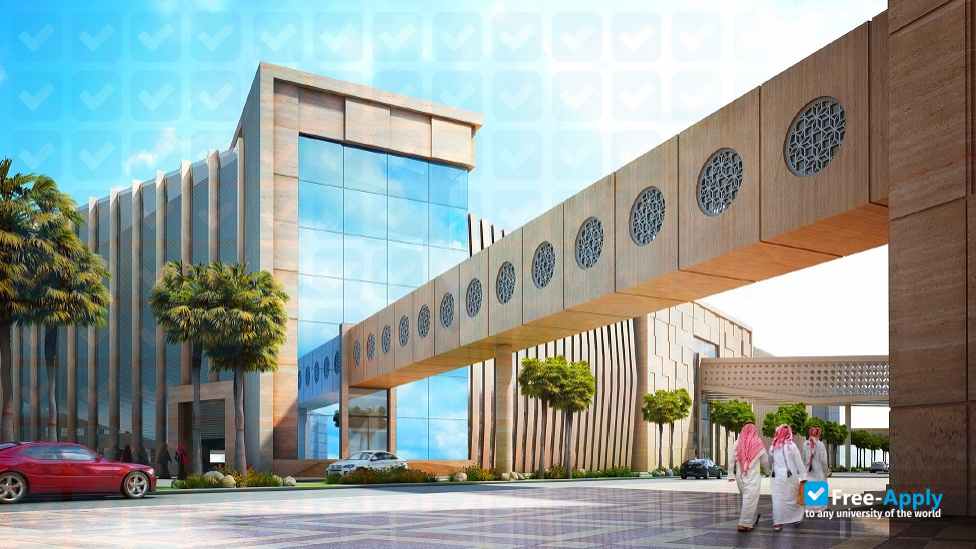 Qatar University photo #4