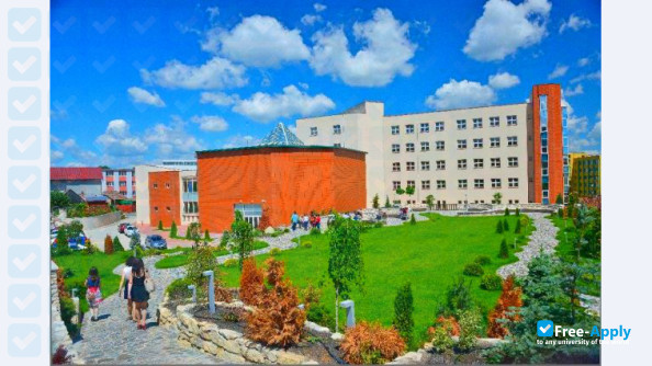 Iuliu Hațieganu University of Medicine and Pharmacy photo #8