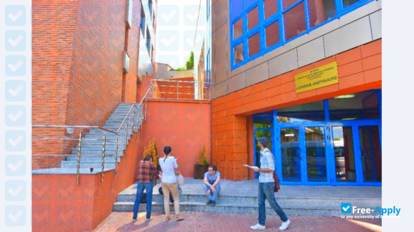 Iuliu Hațieganu University of Medicine and Pharmacy photo #6