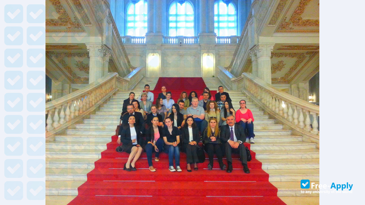 University Ecologica Bucharest photo #7