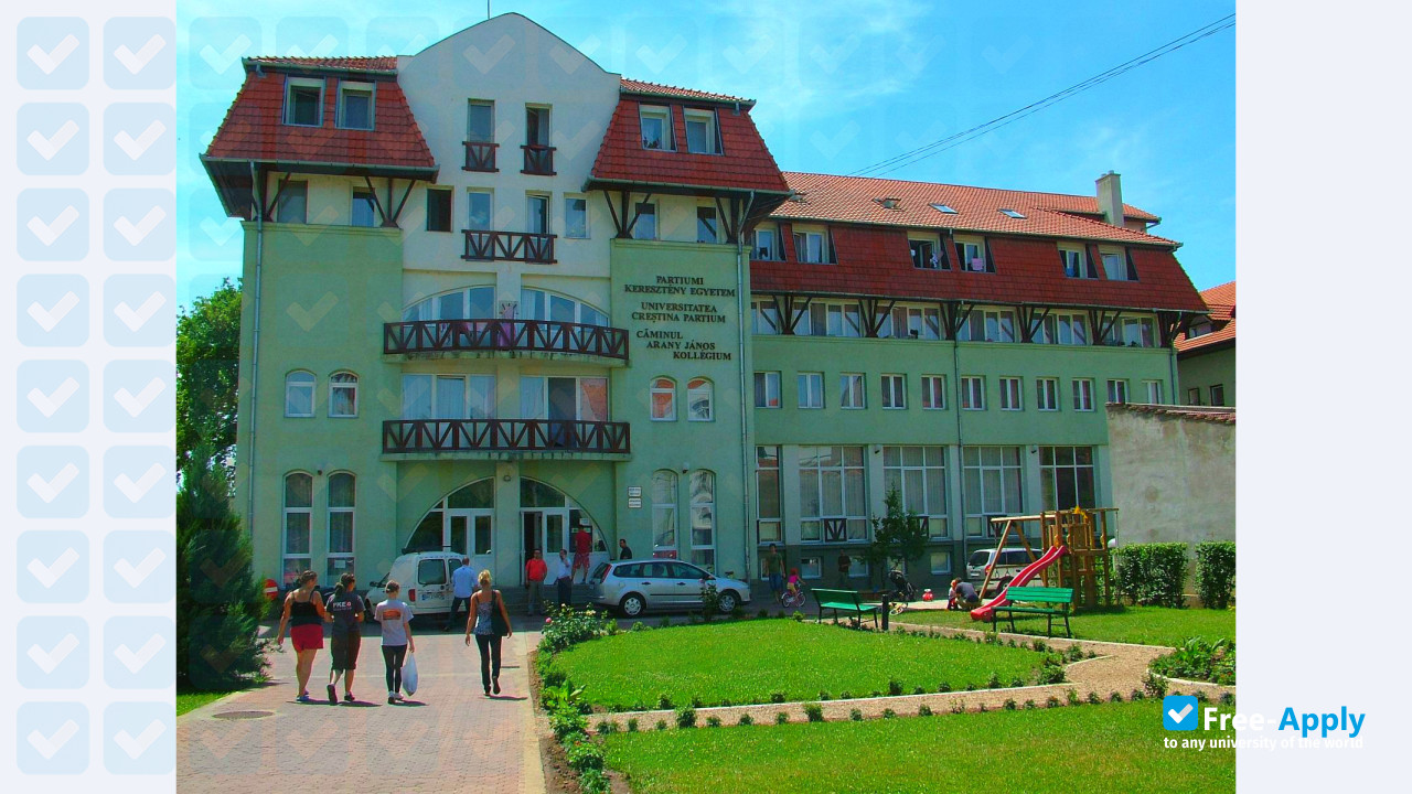 Photo de l’Partium Christian University #3