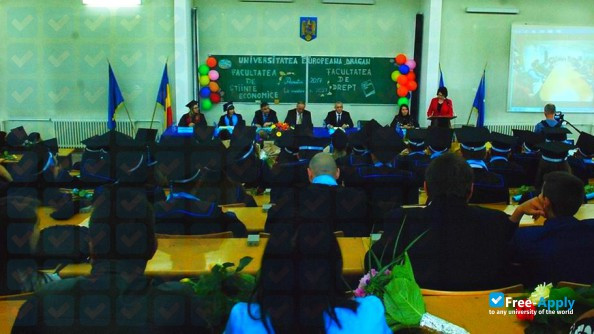 Foto de la European University Dragan Lugoj #5