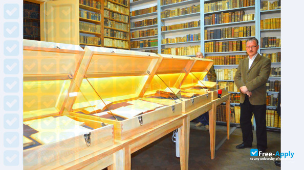 Protestant Theological Institute of Cluj photo #6