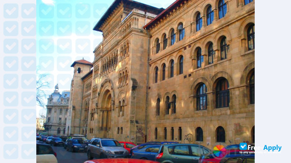 Foto de la Ion Mincu University of Architecture and Urbanism #5