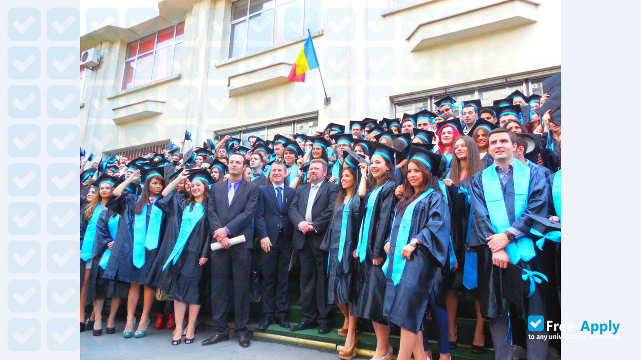 Photo de l’″Nicolae Titulescu″ University #11