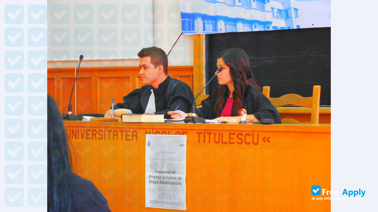 Photo de l’″Nicolae Titulescu″ University #5