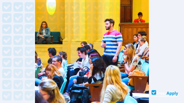 Bucharest Academy of Economic Studies фотография №11