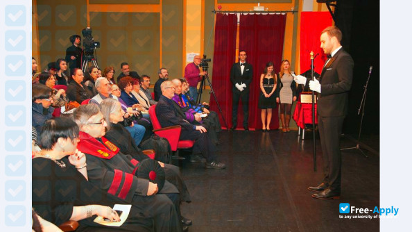Caragiale University of Theatrical Arts and Cinematography фотография №4