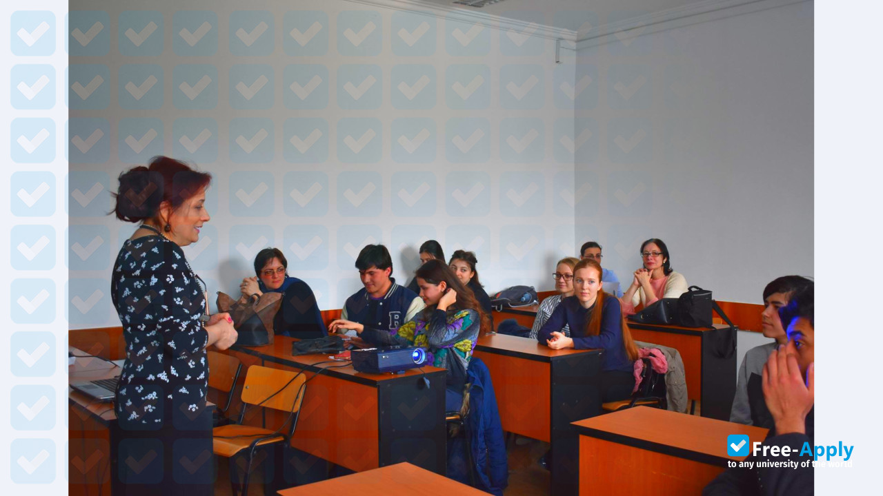 Photo de l’“Vasile Alecsandri” University of Bacău #11