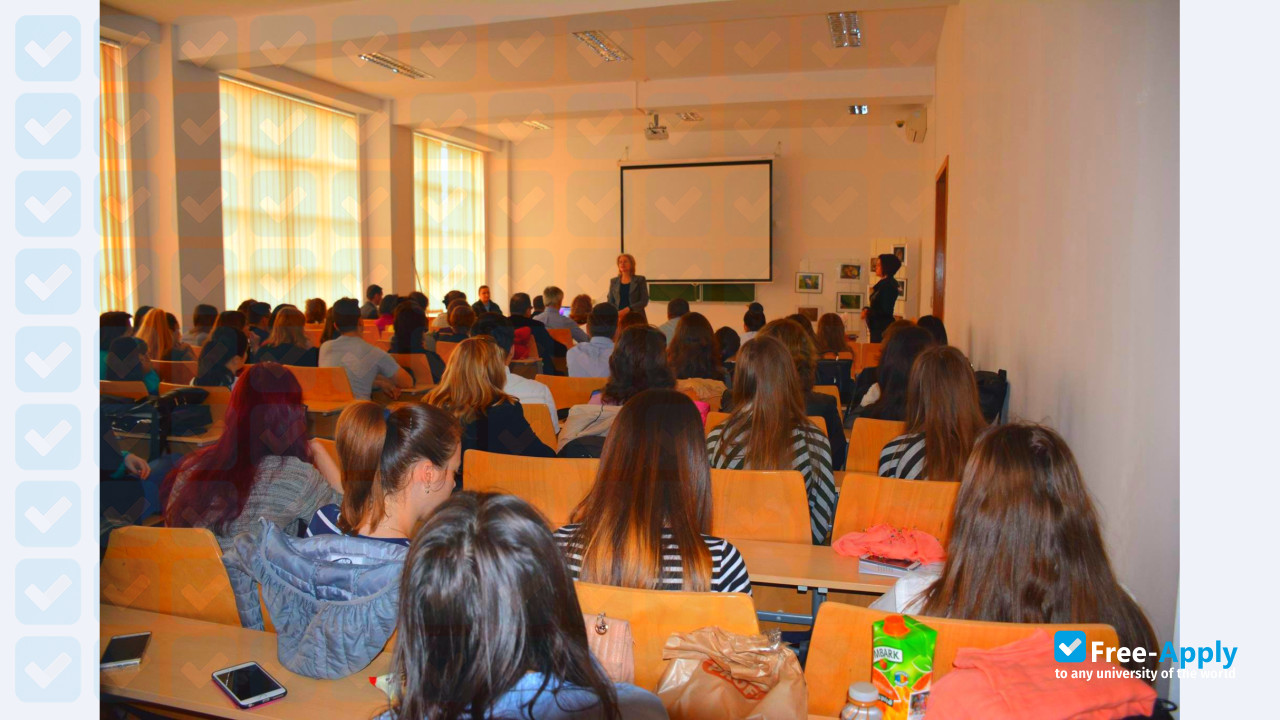 Photo de l’“Vasile Alecsandri” University of Bacău #6