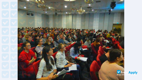 Photo de l’Carol Davila University of Medicine and Pharmacy #3