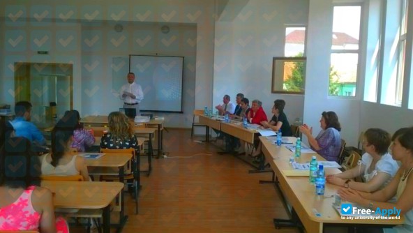 Commercial Academy Satu Mare photo #7