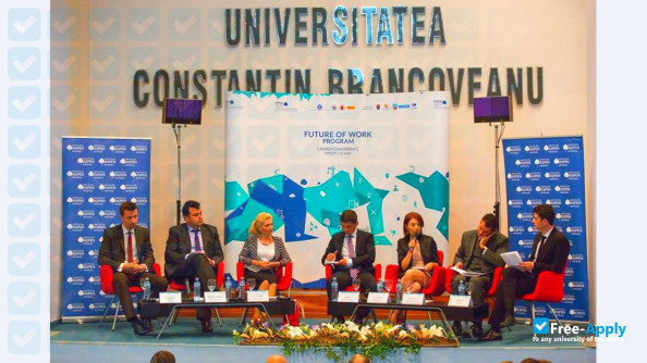 Photo de l’Constantin Brâncoveanu University #12