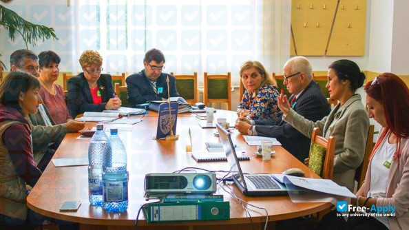 Photo de l’Constantin Brâncoveanu University #5