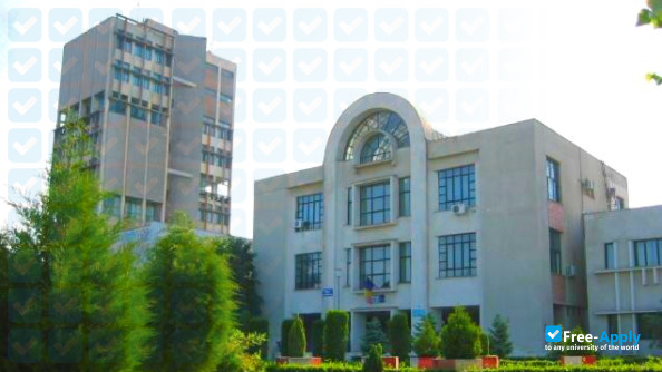 University of Craiova photo #8