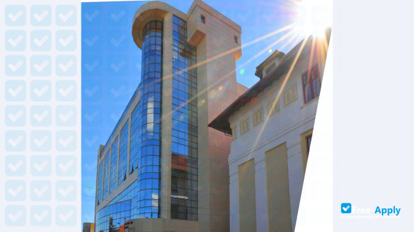 Photo de l’University of Medicine and Pharmacy Craiova #9