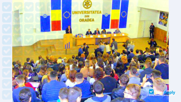 Фотография University of Oradea