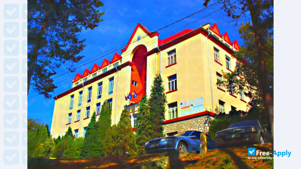Foto de la University of Petroșani