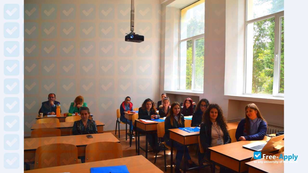 Photo de l’University of Petroșani #10