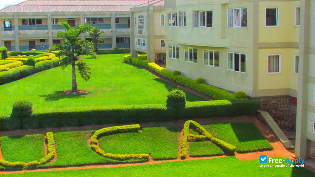 Foto de la Adventist University of Central Africa #2