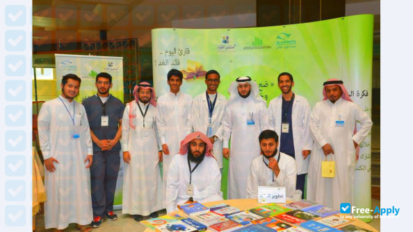 Foto de la College of Nursing and Allied Health Sciences #4