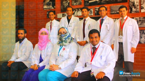 Foto de la Ibn Sina National College for Medical Studies #1
