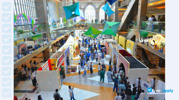 Foto de la King Saud bin Abdulaziz University for Health Sciences #5