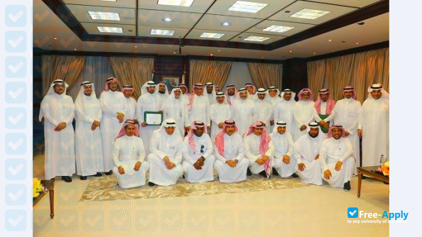 Foto de la King Saud bin Abdulaziz University for Health Sciences #6