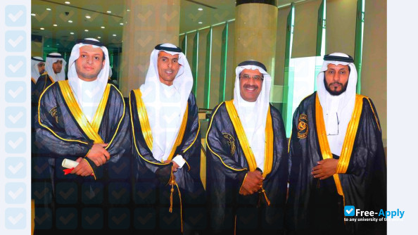 Foto de la Riyadh College of Dentistry and Pharmacy #3