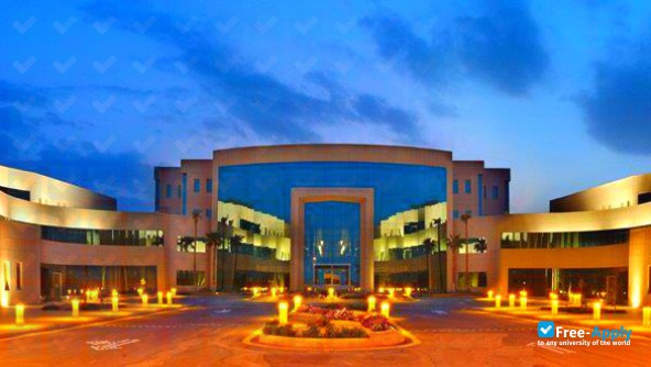 Photo de l’Al Yamamah University #3