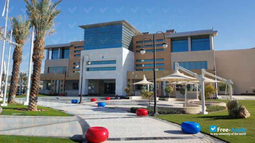 Foto de la Prince Sultan University #7