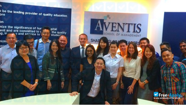 Foto de la Aventis School of Management #1