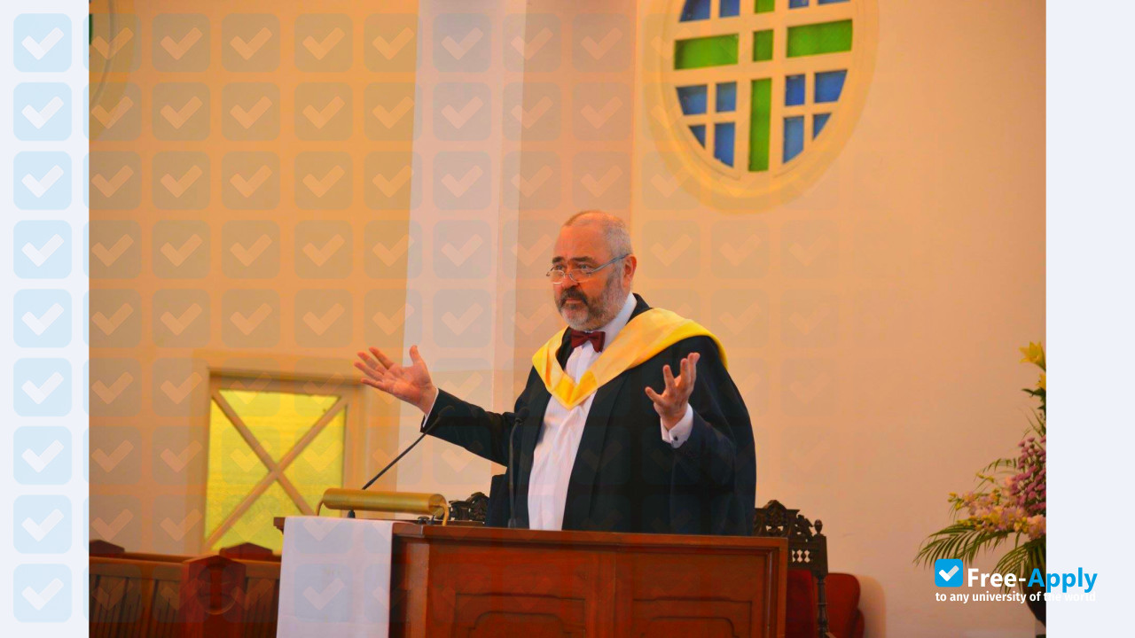 Biblical Graduate School of Theology photo #11