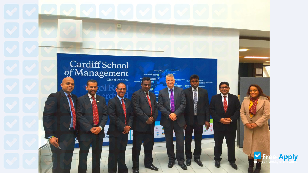 Cardiff Metropolitan University: Asia Campus photo #3