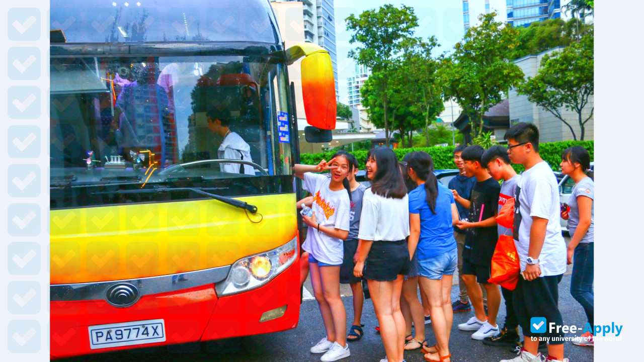 Foto de la EASB East Asia Institute of Management #6
