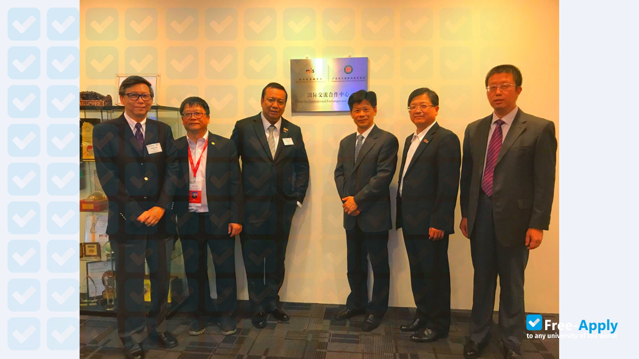 Photo de l’Marketing Institute of Singapore #6