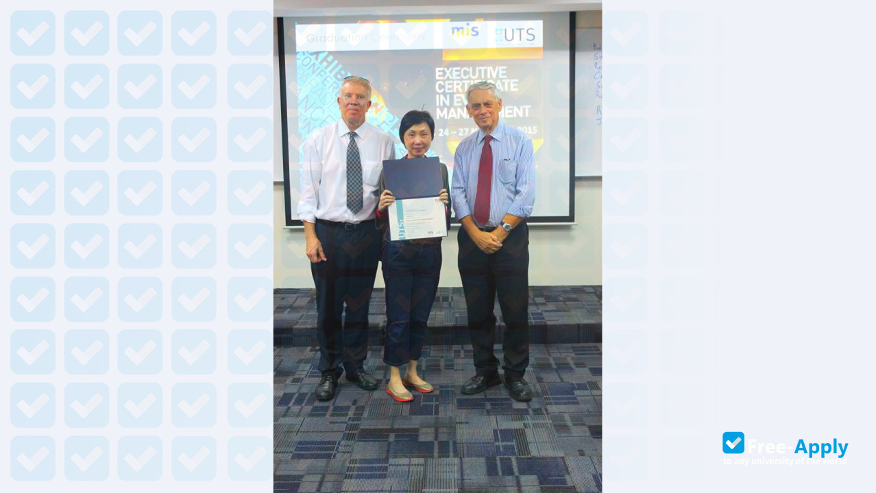 Photo de l’Marketing Institute of Singapore #9