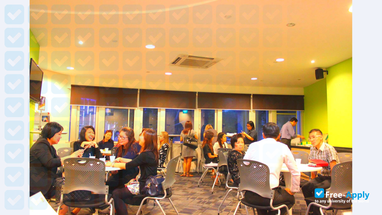 Photo de l’Marketing Institute of Singapore #13