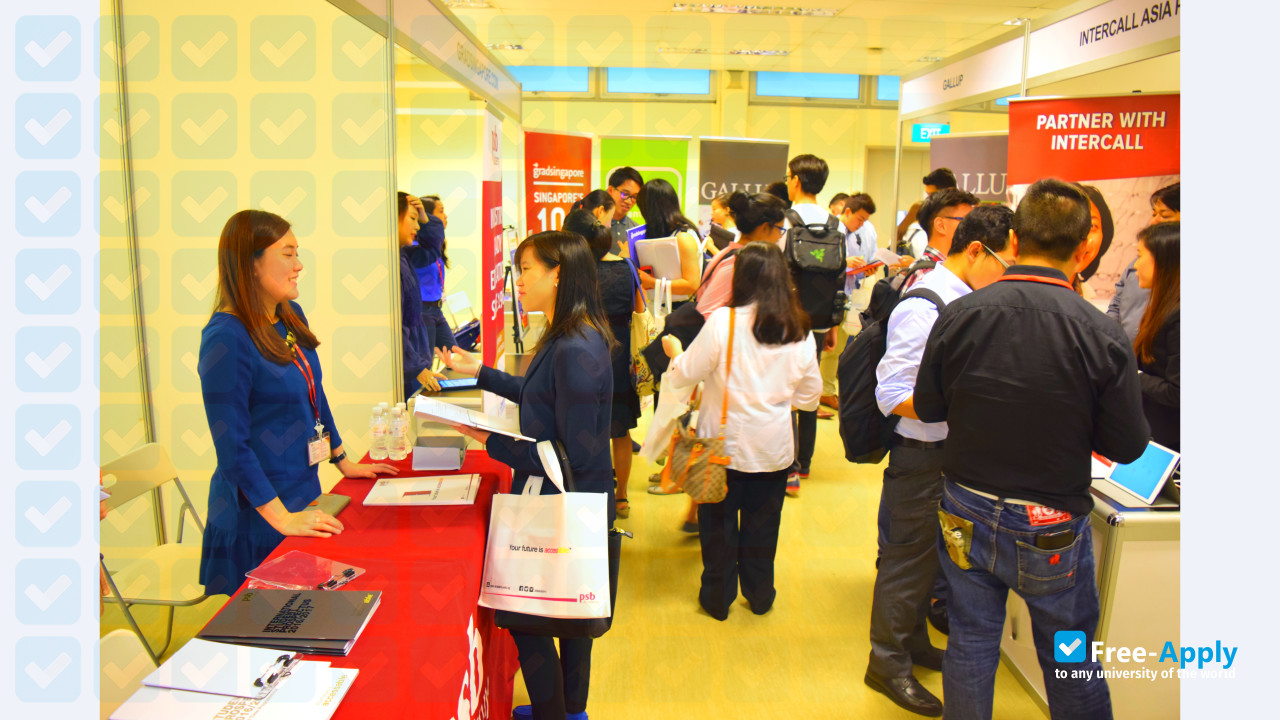 Foto de la PSB Academy Singapore #10