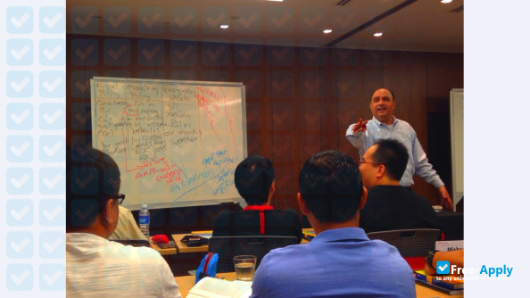 Foto de la Rutgers Business School Asia Pacific #9