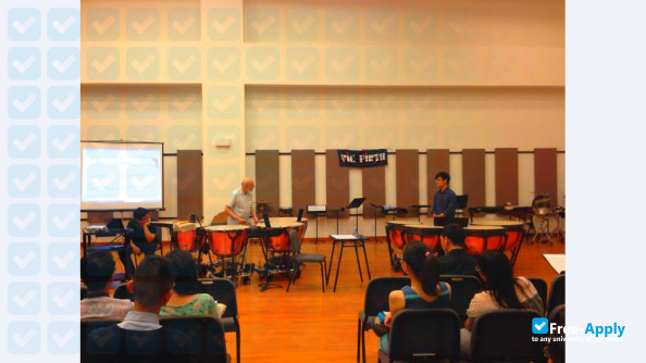 Foto de la Yong Siew Toh Conservatory of Music #16