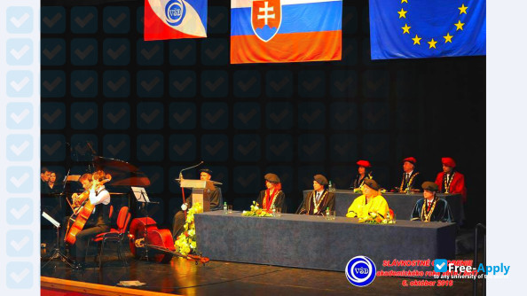 Photo de l’Danubius College (Sládkovičova College) #4