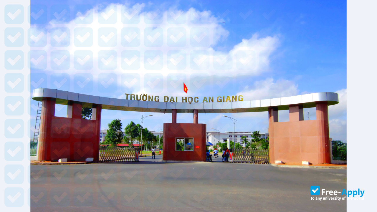 An Giang University фотография №3